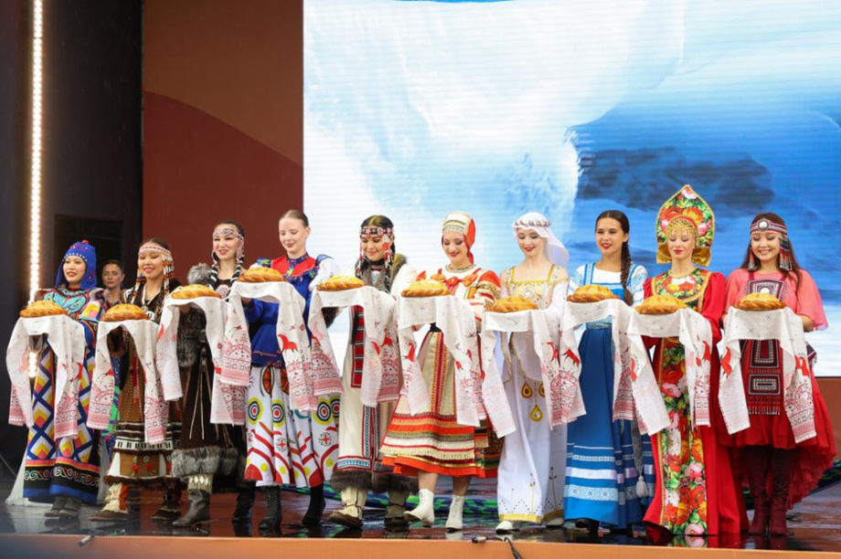 На XI Восточном экономическом форуме открылась выставка «Улица Дальнего Востока». Фото: Константин Карпов, Анатолий Стребелев, Александра Терлецкая. Фотография 5