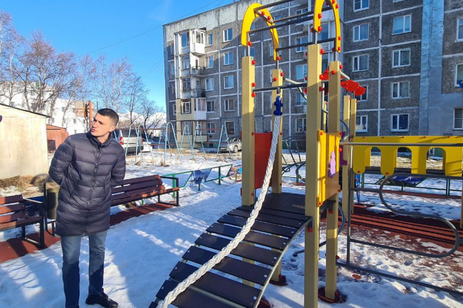 Общественники выявили опасные недостатки на новых детских площадках в Елизове. Фото: ОНФ в Камчатском крае . Фотография 10