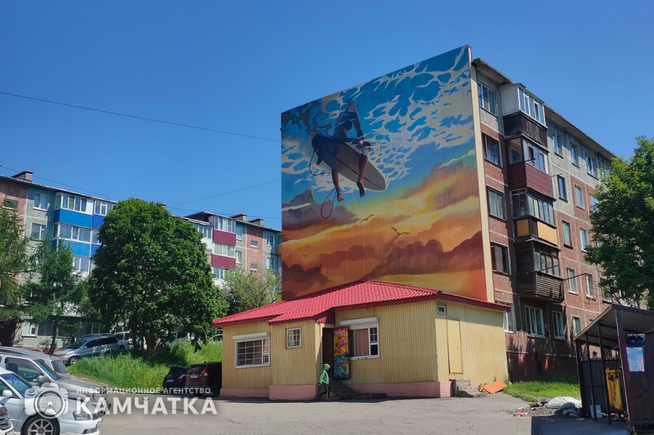 Глава Камчатки: «Муралы уже становятся частью системного благоустройства города». Фото: Олеся Сурина. Фотография 6