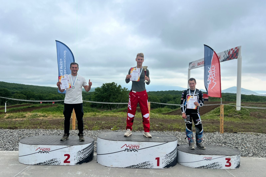 В Петропавловске-Камчатском завершились Чемпионат и Первенство по мотоциклетному спорту. . Фотография 1
