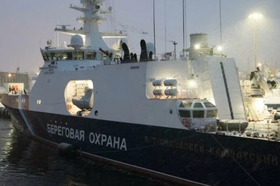 За спасение утопающего поощрят моряка-пограничника с ПСКР «Петропавловск-Камчатский». Фото из соцсетей (архив)