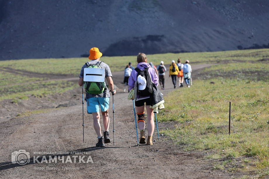 День вулкана на Камчатке собрал почти 2000 восходителей. фото: Виктор Гуменюк. Фотография 66