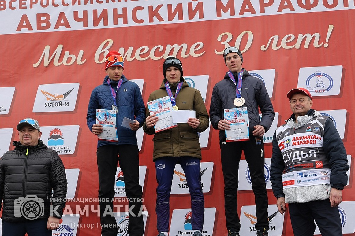Спортсмены из 36 регионов России участвовали в Авачинском марафоне. Фоторепортаж. фото: Виктор Гуменюк. Фотография 81