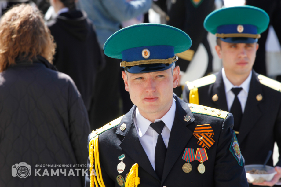 День пограничника празднуют на Камчатке (фоторепортаж). Фото: ИА «Камчатка» / Игорь Сафончик. Фотография 78