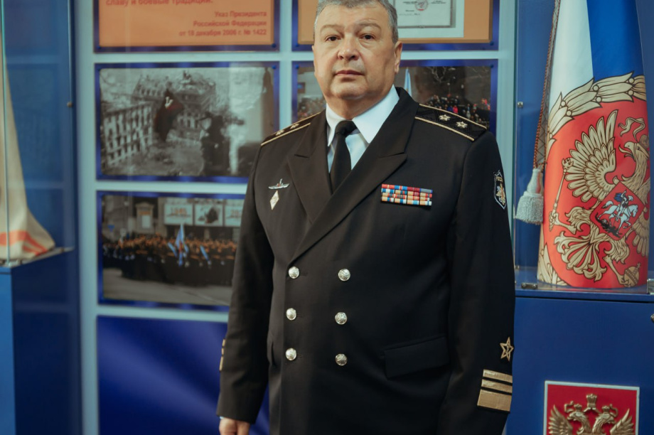 Вице-адмирал Юлдашев поздравил с Днем ВМФ военнослужащих и гражданских сотрудников. 