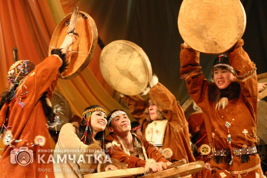 Корякскому национальному ансамблю «Мэнго» сегодня 59 лет. фото: Виктор Гуменюк. Фотография 14