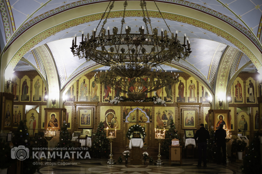 Рождественская служба в соборе Святой Троицы на Камчатке (фоторепортаж). Фото: «Камчатка Сегодня» \ Игорь Сафончик. Фотография 1