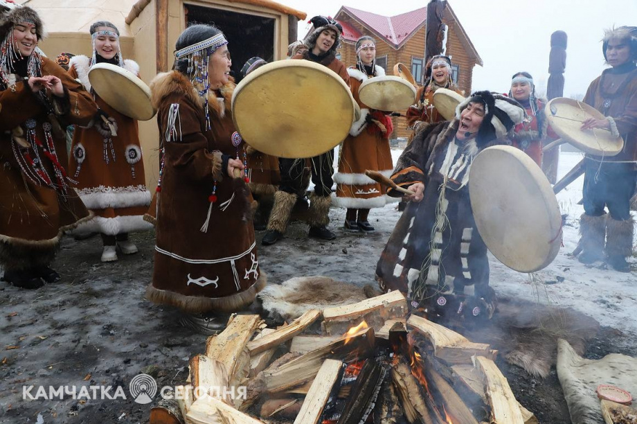 Корякский обрядовый праздник Хололо отметили в Петропавловске-Камчатском. Фоторепортаж. Фото: Виктор Гуменюк\ИА "Камчатка". Фотография 10