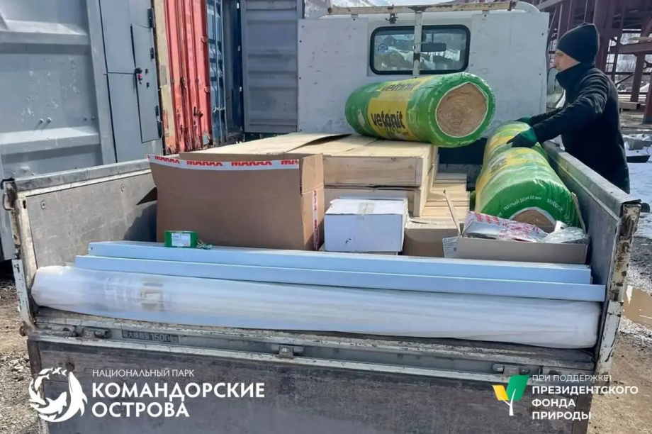 Песцы, стройка и тонны тушёнки: учёные штурмуют необитаемый остров Медный. Фото: Национальный парк "Командорские острова", телеграм-канал. Фотография 5