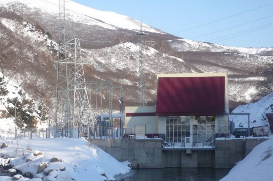 Из-за сугробов и ремонта на Камчатке дорога к озеру Толмачёва закрыта . Фото: Камчатскэнерго