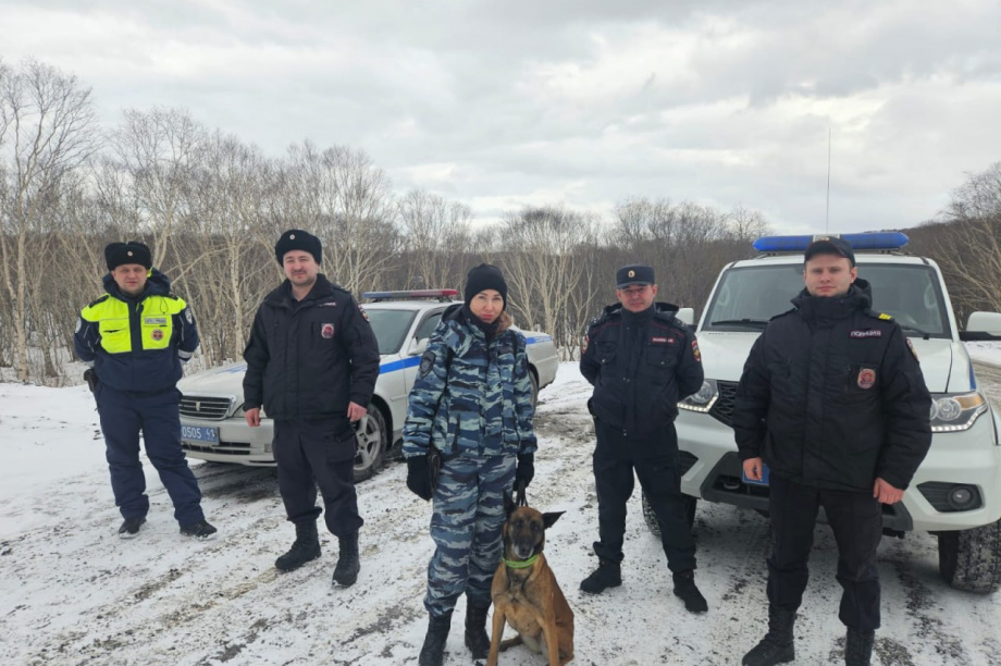 Полицейские Камчатки активизировались в борьбе с «закладчиками». Фото: УМВД России по Камчатскому краю. Фотография 2