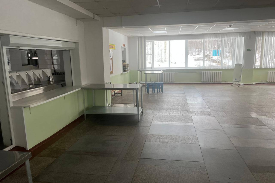 Пучок волос в супе: в столовой лагеря имени Гагарина на Камчатке  развели антисанитарию. Фото: прокуратура Камчатского края