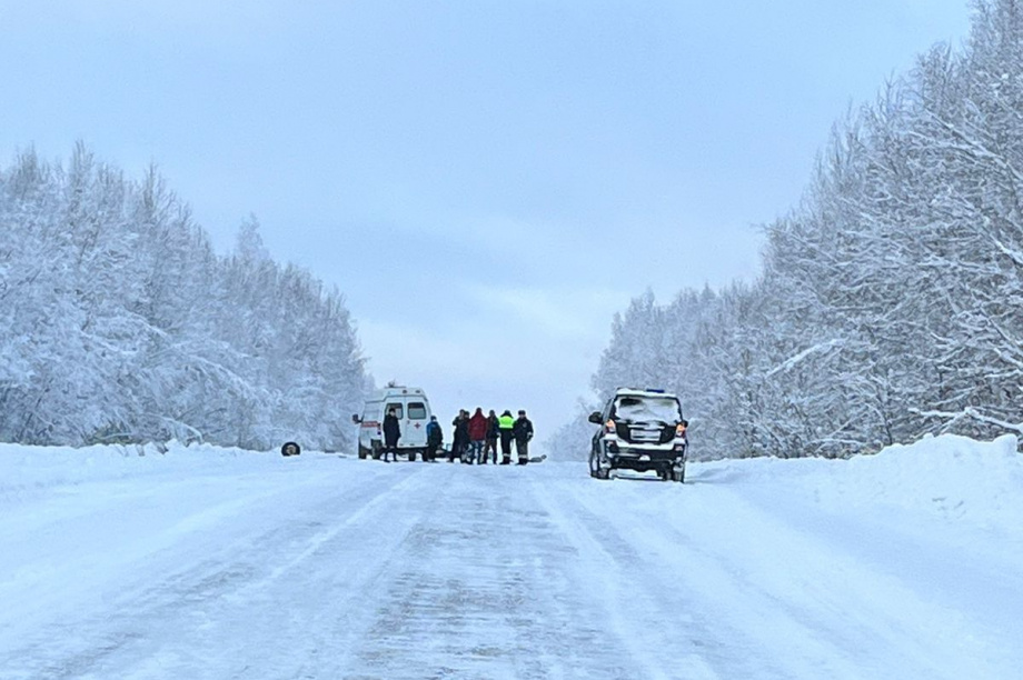 Авария произошла на загородной трассе на Камчатке, погиб один человек. Фото: "Право на руль" . Фотография 2