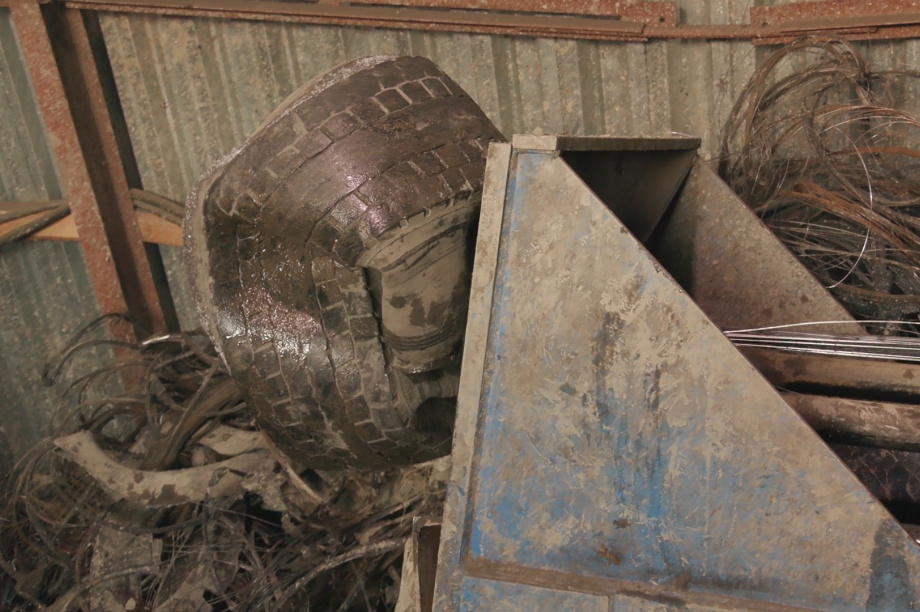 Жители Камчатки за осень продали на переработку почти 30 тыс. старых автопокрышек. Фото: kamgov.ru. Фотография 3