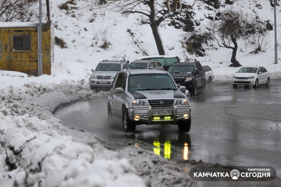 Апрельский снег. Фото: Виктор Гуменюк / информационное агентство "Камчатка". Фотография 20