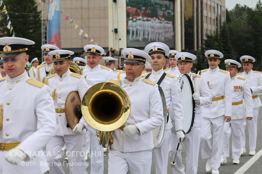 День Военно-Морского Флота в центре Петропавловска-Камчатского. Фоторепортаж. фото: Виктор Гуменюк. Фотография 21