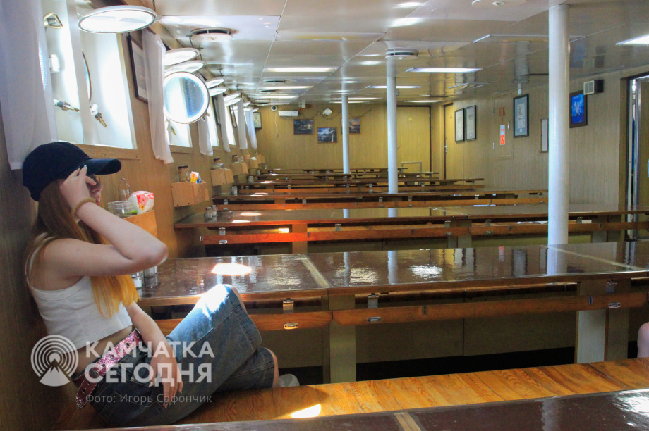 Парусник «Надежда» пригласил на борт жителей Петропавловска-Камчатского. Фото: ИА «Камчатка» \ Игорь Сафончик. Фотография 20