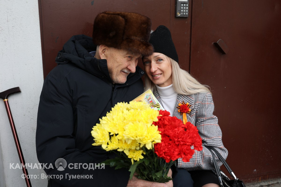 Камчатских ветеранов поздравили с наступающим Днем Победы. Фоторепортаж. фото: Виктор Гуменюк. Фотография 5