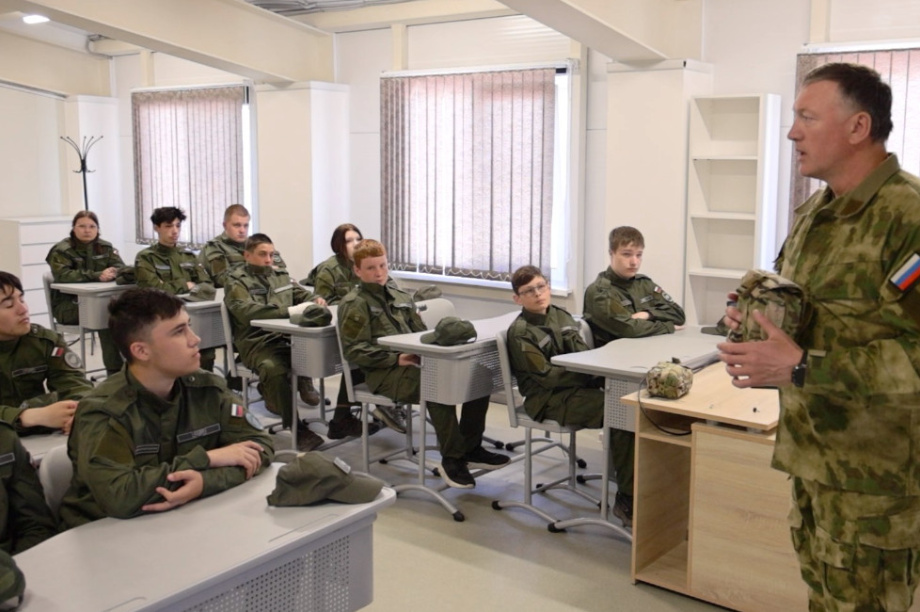 Ветеран боевых действий запускает проект для камчатской молодежи. Фото: kamgov.ru. Фотография 1