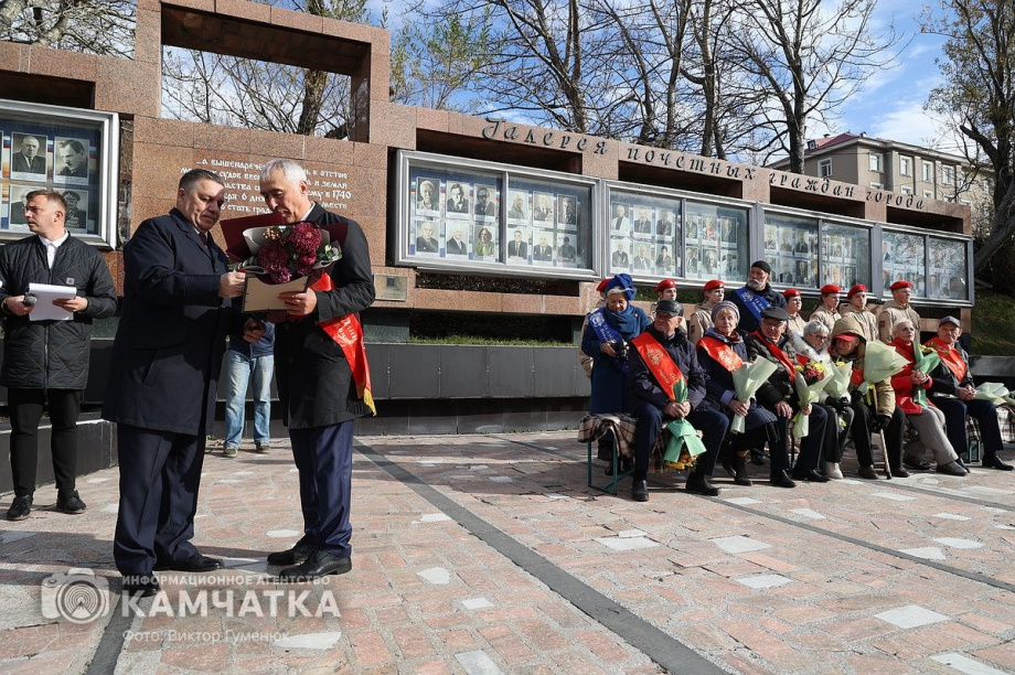 В честь 284-й годовщины со дня основания города в Петропавловске-Камчатском прошли праздничные мероприятия (фоторепортаж). Фото: ИА «Камчатка» \ Виктор Гуменюк. Фотография 85