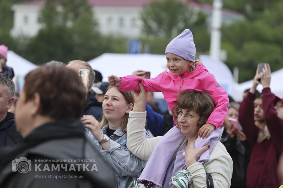 День Рыбака, уха и море позитива . Фото: ИА «Камчатка» \ Игорь Сафончик. Фотография 81