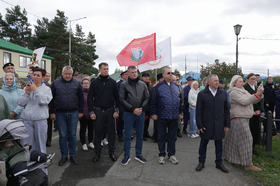 «Живи и помни»: в селе Мильково открыли памятник участникам СВО. zskk.ru. Фотография 2