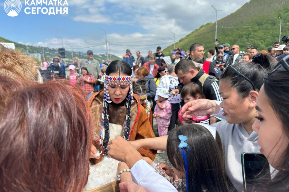 На Камчатке проходит этнический праздник первой рыбы . Фото: ИА "Камчатка". Фотография 18