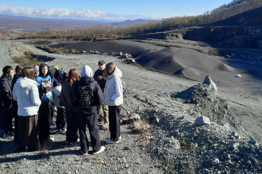 Школьники Камчатки отправятся на экскурсии на ведущие предприятия края в рамках проекта «Билет в будущее». Фото: kamgov.ru (архив). Фотография 2