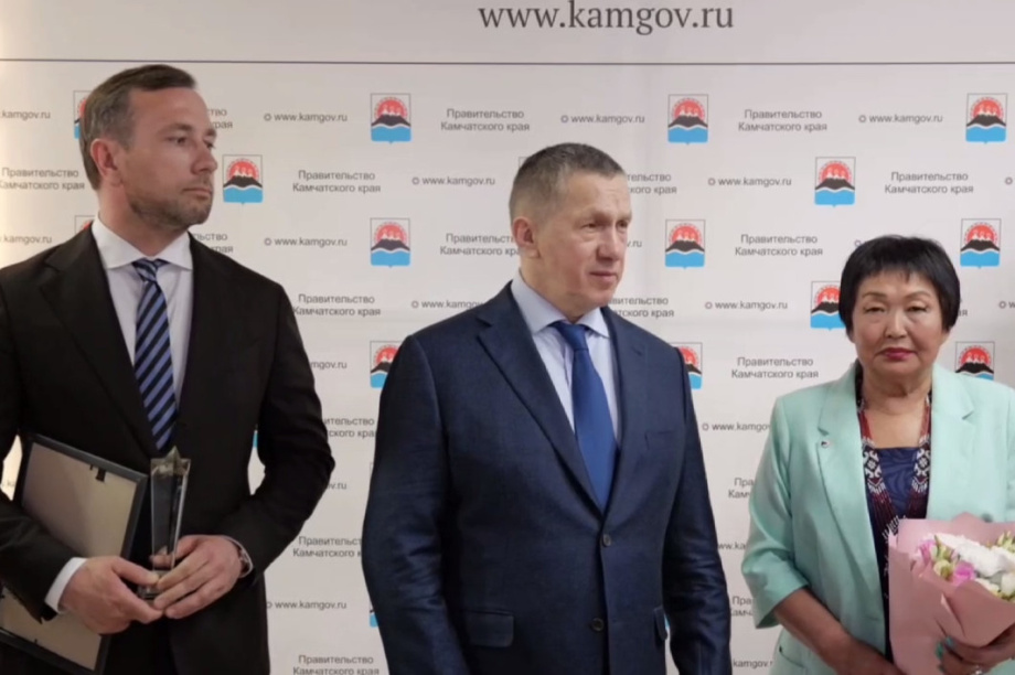 Юрий Трутнев на Камчатке вручил награды VII премии «Звезда Дальнего Востока». Фото: kamgov.ru. Фотография 4