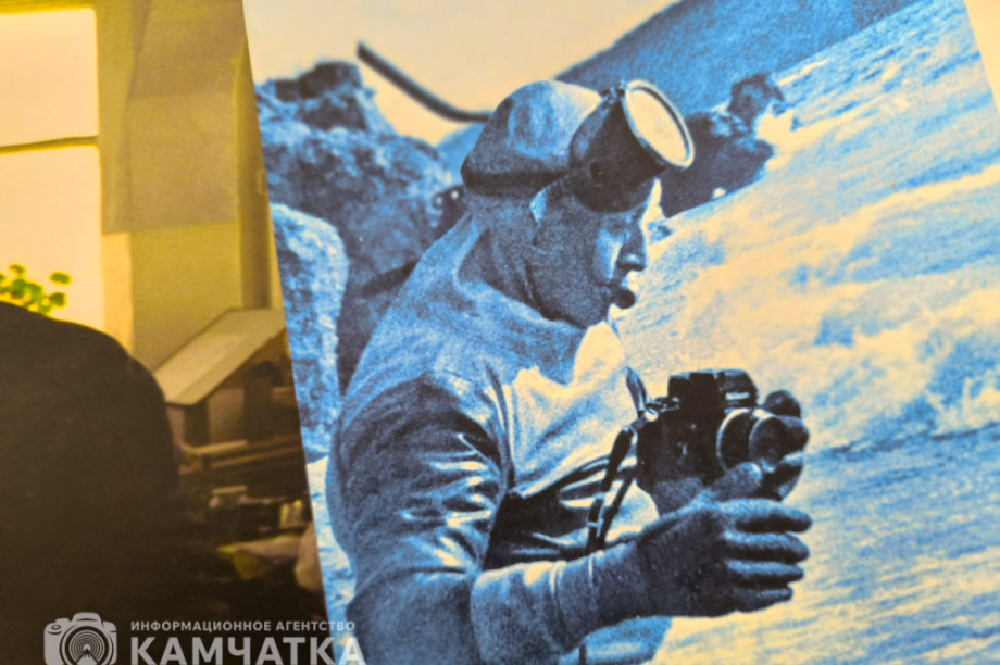 Известный камчатский фотограф Игорь Вайнштейн отметил свой 90-летний юбилей открытием выставки. Фото: ИА «Камчатка» \ Игорь Сафончик. Фотография 16