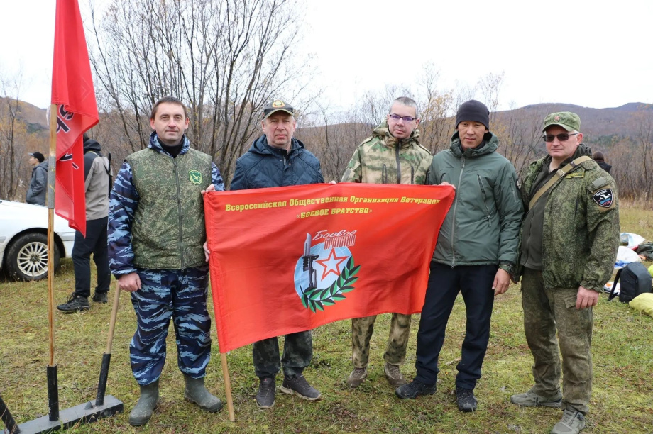 В Палане прошла военно-спортивная игра «Осенние зори». Фото: Клуб "Беркут". Фотография 9