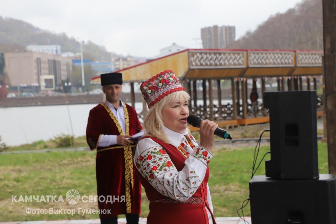 День независимости Азербайджана отметили на Камчатке. Фоторепортаж. фото: Виктор Гуменюк. Фотография 24