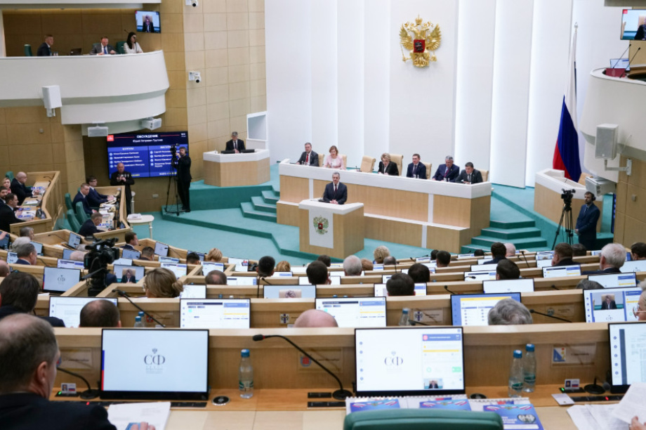 Сенаторы выразили благодарность Юрию Трутневу . Фото с сайта kamgov.ru