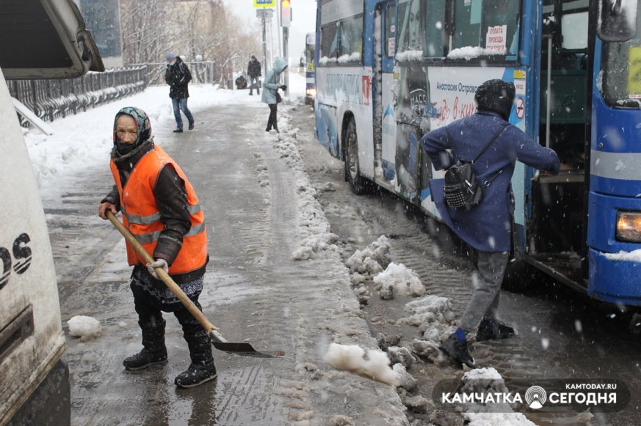 Апрельский снег. Фото: Виктор Гуменюк / информационное агентство "Камчатка". Фотография 9