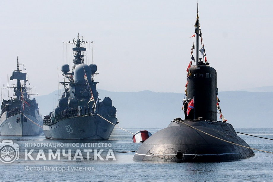 Камчатка празднует День Тихоокеанского флота. Фотоподборка. Фото: Виктор Гуменюк. Фотография 8