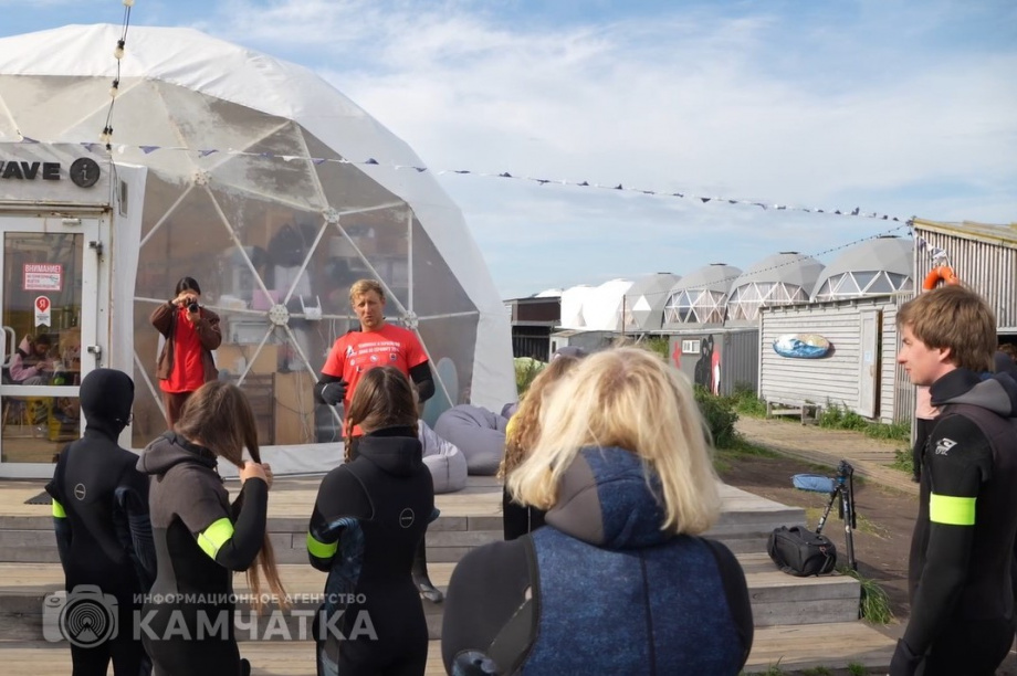 В новом выпуске ведущие программы «Полуостров сокровищ» попытались покорить океан. Фото: ИА "Камчатка". Фотография 16
