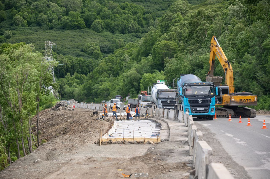 Самую красивую дорогу в Петропавловске-Камчатском активно ремонтируют. Фоторепортаж. Фото: Устой-М. Фотография 8