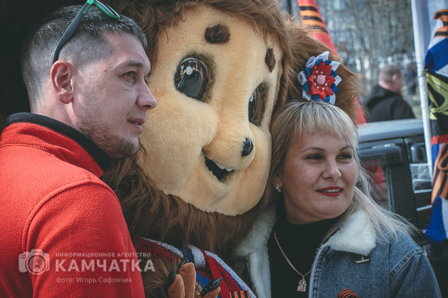 В честь 80-й годовщины Дня Победы на Камчатке провели рекордный автопробег  . . Фотография 9