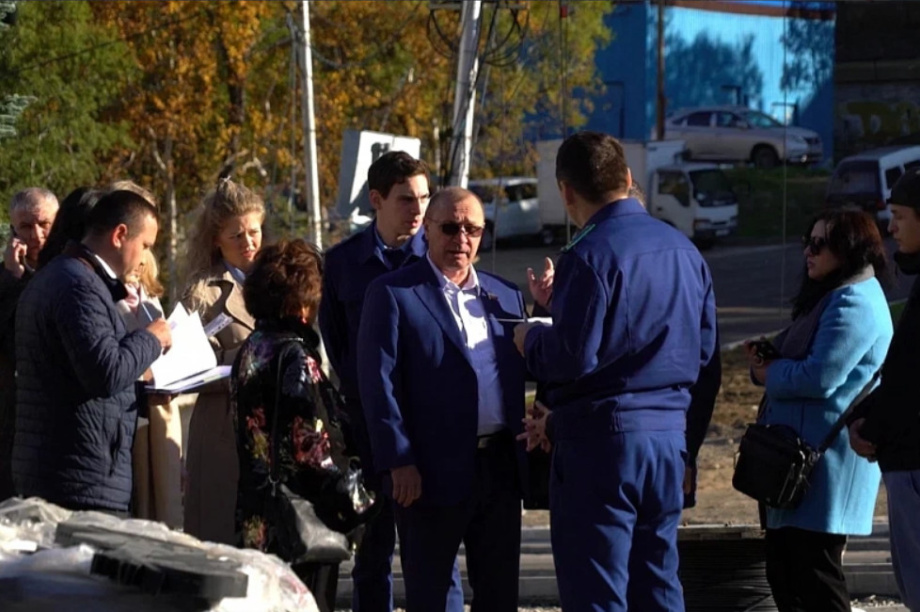 Депутаты Городской Думы следят за благоустройством Петропавловска-Камчатского. фото: Городская Дума ПКГО. Фотография 2