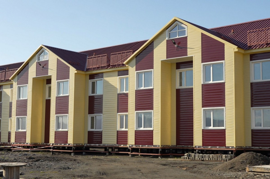 Рабочие приступили к внутренней отделке в строящихся домах в Усть-Камчатском районе. Фото: kamgov.ru. Фотография 1