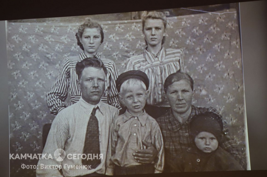 Юбилейный творческий вечер писателя Геннадия Струначева-Отрока. Фоторепортаж . Фото: Виктор Гуменюк. Фотография 29
