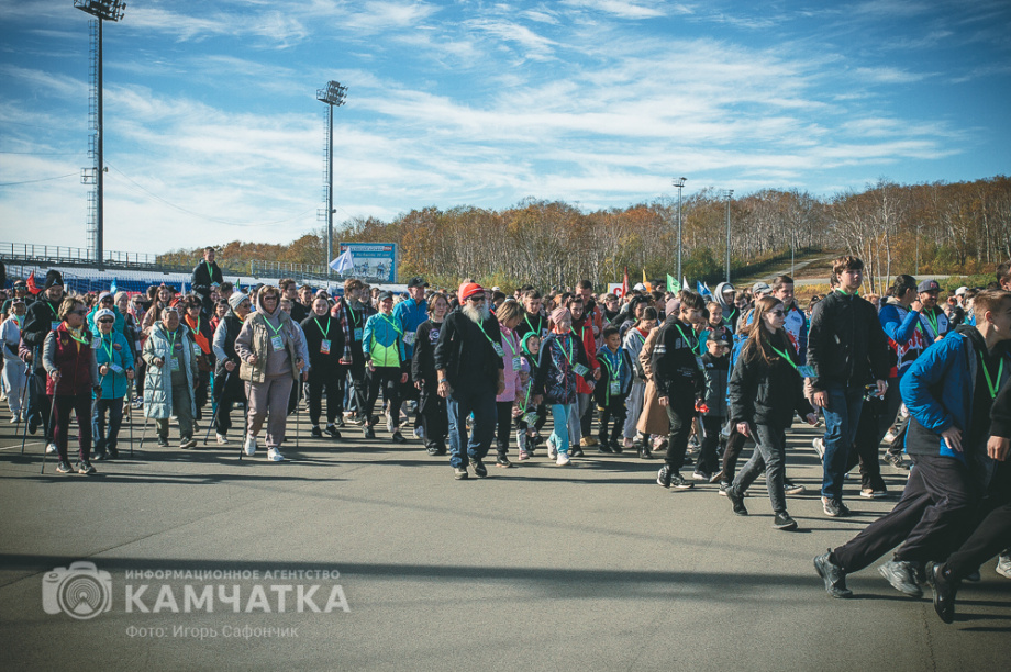 Всероссийский День ходьбы «прошагал» по Камчатке. Фото: ИА «Камчатка» \ Игорь Сафончик. Фотография 6