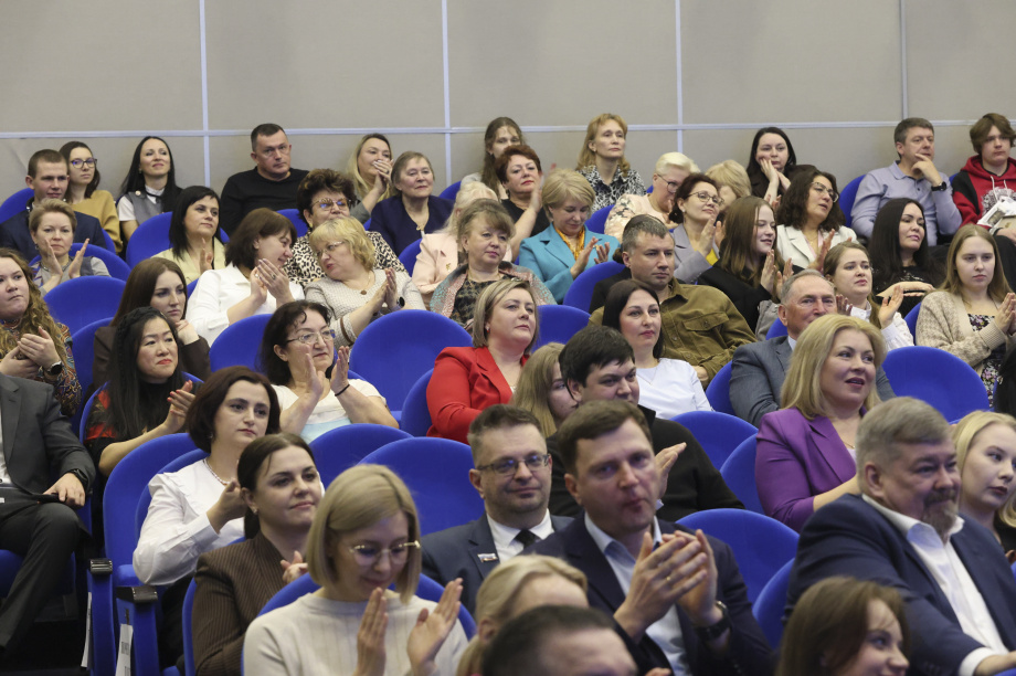 15 лет успеха конкурса «Год учителя закончился, век учителя настал». Фото: «Камчатка Сегодня» \ Игорь Сафончик. Фотография 45