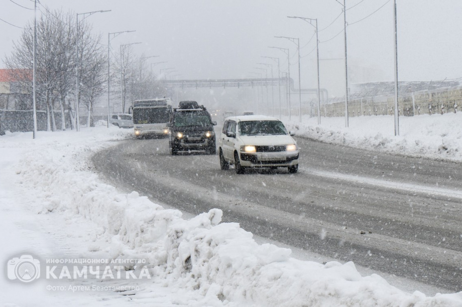 Синоптики прогнозируют снегопад и лавинную опасность на Камчатке. . Фотография 2