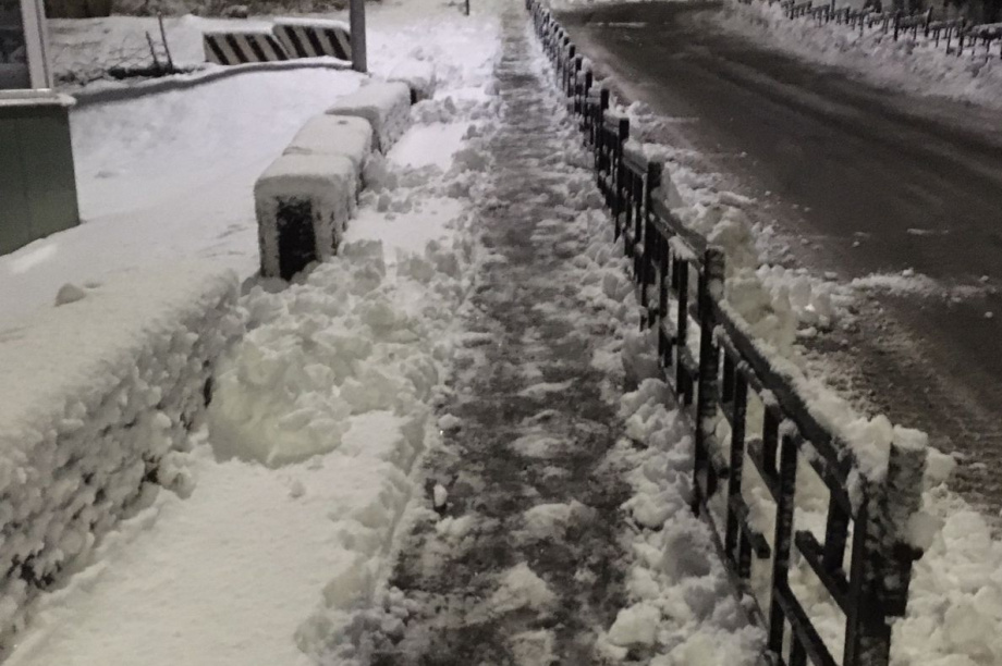 Спецтехника вышла на расчистку столицы Камчатки от снега. Фото: администрация ПКГО. Фотография 10