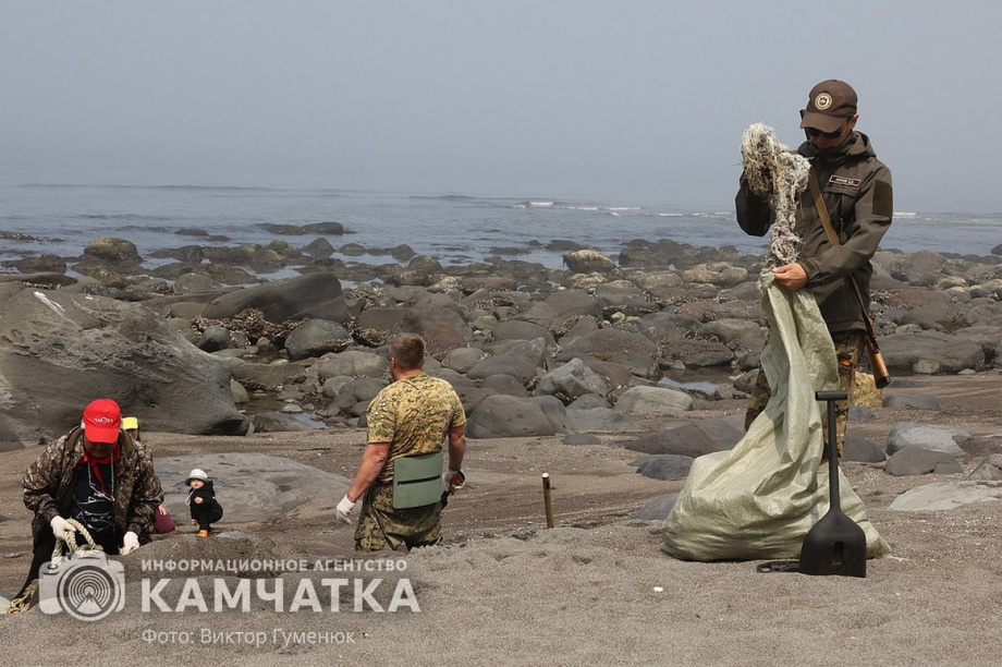 Заповедный берег юга Камчатки очистили от мусора. фото: Виктор Гуменюк. Фотография 5