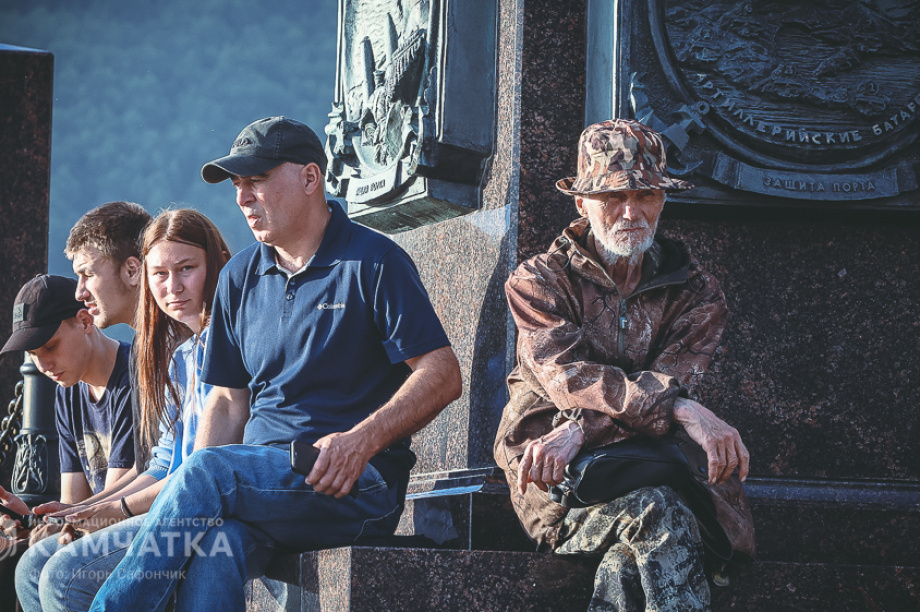 Концерт группы «Чайф» отгремел на главной площади Петропавловска-Камчатского: . Фото: «Камчатка Сегодня» \ Игорь Сафончик. Фотография 11