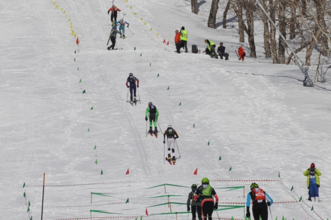 Ски-альпинисты завешают сезон. Фото: Виктор Гуменюк / информационное агентство "Камчатка". Фотография 46