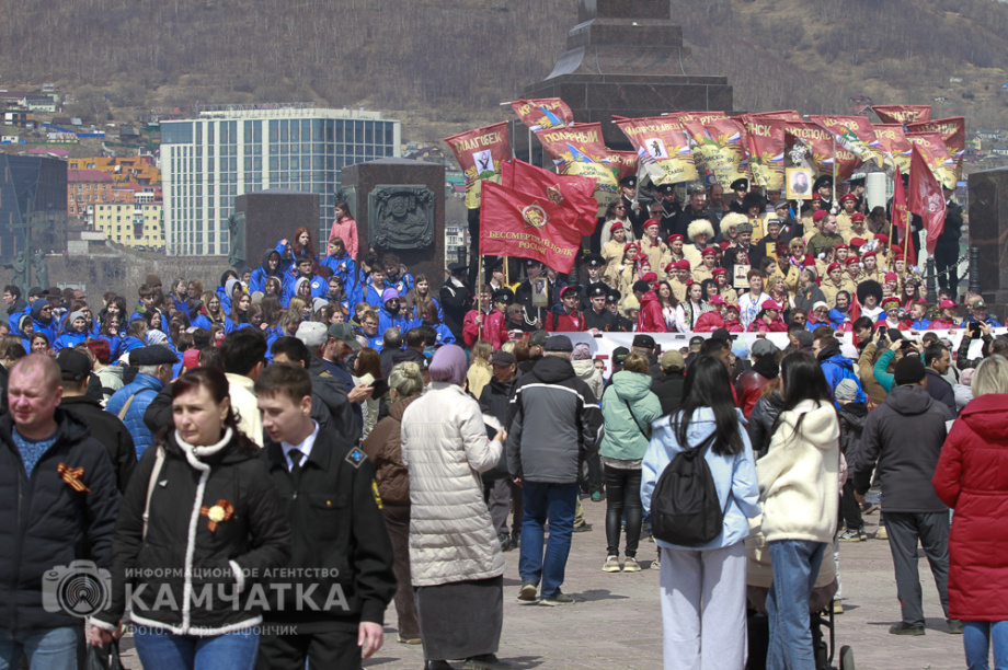 «Бессмертный полк» прошел по Петропавловску-Камчатскому. Фото: ИА "Камчатка". Фотография 64