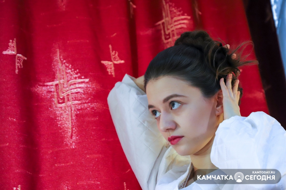 Премьера спектакля «Свои люди» состоится на Камчатке. Фото: Виктор Гуменюк. Фотография 30